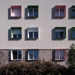Réhabilitation résidence la Souchais à Donges pour Silène par agence MXC ARCHITECTES à Nantes - logement social - briques - cadres métalliques colorés fenêtres